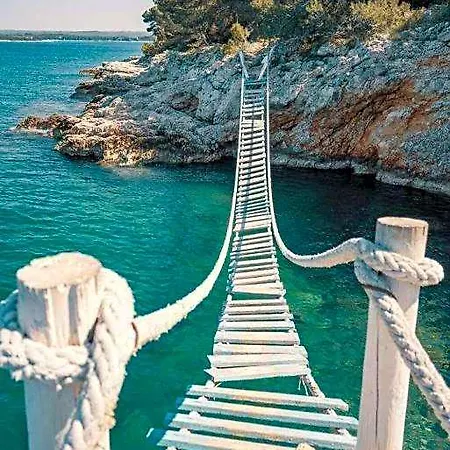 Jozephine 4* Pula